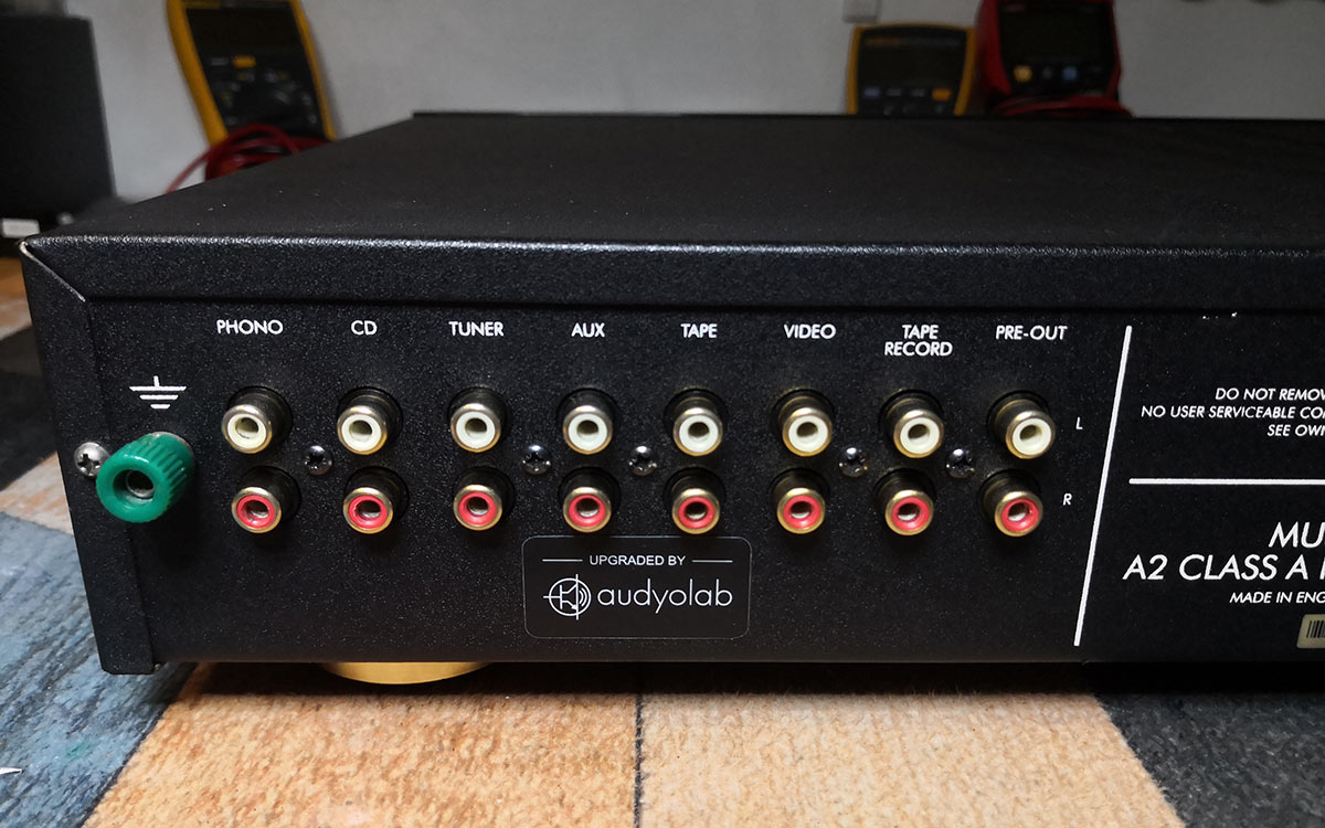 Connessioni nel pannello posteriore del Musical Fidelity A2